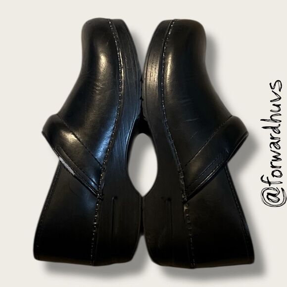 Dansko Black Patent Leather Clogs Size 40 (9.5 - 10) - Picture 4 of 10
